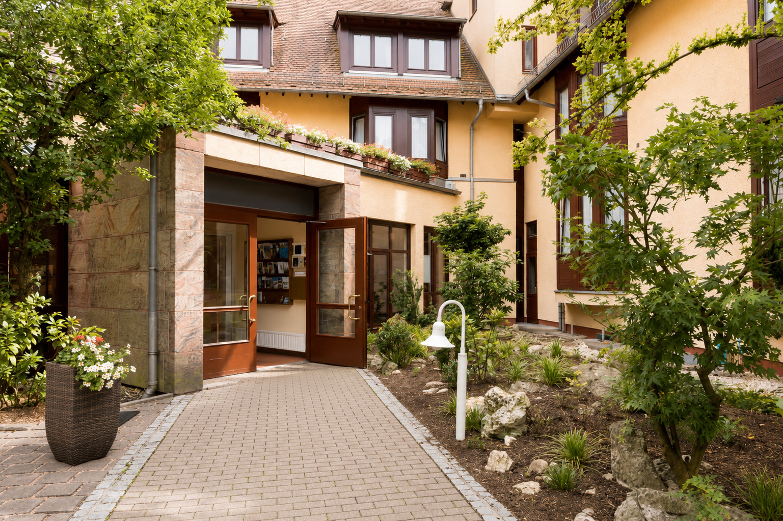 Belvilla Nürnberg City Hotel exterior